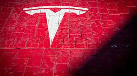 Afigy1's tweet photo. Everyone knows the Robotaxi story 🚨
Everyone knows the AI narrative.
When a story becomes universal, institutions start asking a different question:
Who is left to buy?
#TSLA #RealityCheck #Markets https://t.co/VY6c0Z2KYW