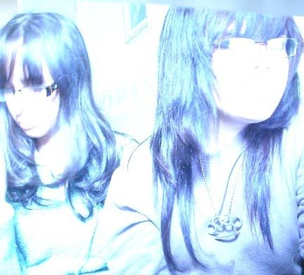 madoucefee's tweet photo. estou desde ontem vendo fotos da nossa época emo com a @kagemikaP e nossa..... que saudade 🥹💜 https://t.co/LM3eg7Kvcx