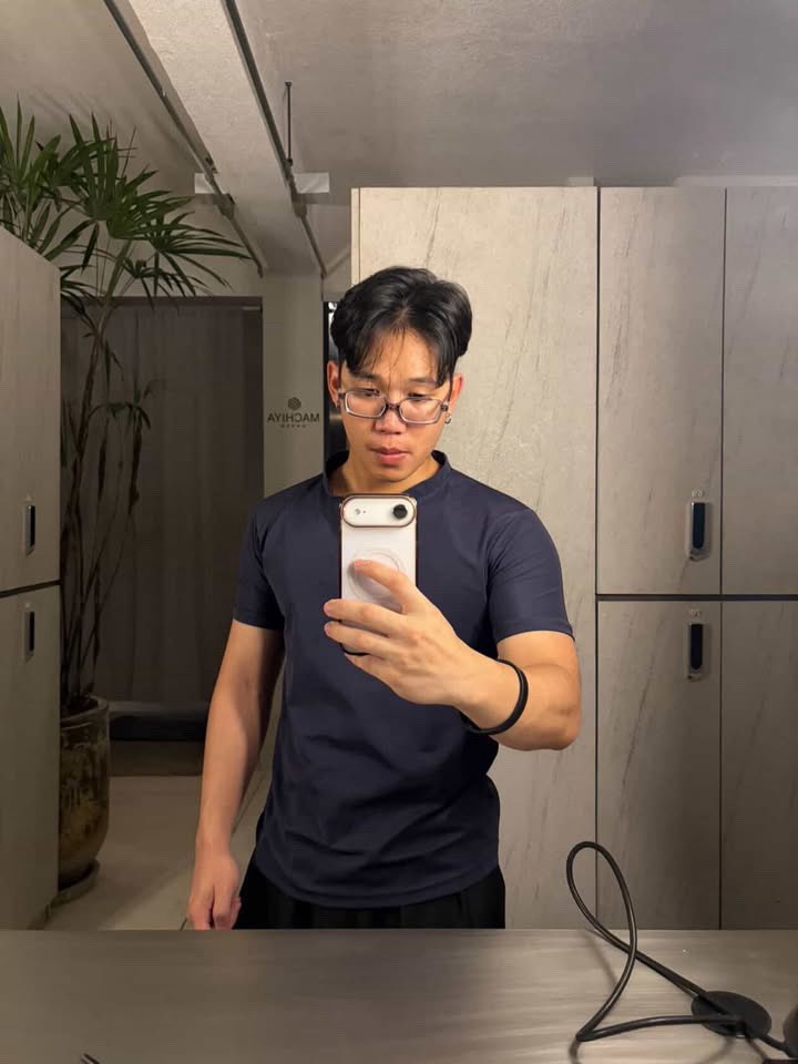 Jason251103's tweet photo. 2003 / Bisexual 🐶
- สกินชิพขั้นสุด 
- มองโลกในแง่ดี
- Deep talk ได้เสมอ
- รักโลกใบนี้สุดๆ 
- สุนัข
- ฝน
- สีเขียว
- ดนตรี ศิลปะ อาหาร ศาสนา การเมือง
- อยู่คนเดียวได้ดี ไม่ฟุ้งซ่าน https://t.co/OHgRrIpH51