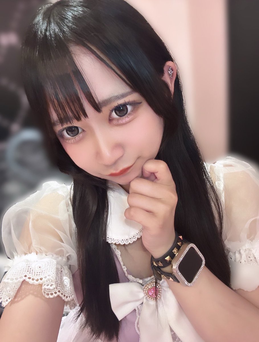 mirichan_da's tweet photo. 18歳になりました♡ https://t.co/j8Eo6rESkZ