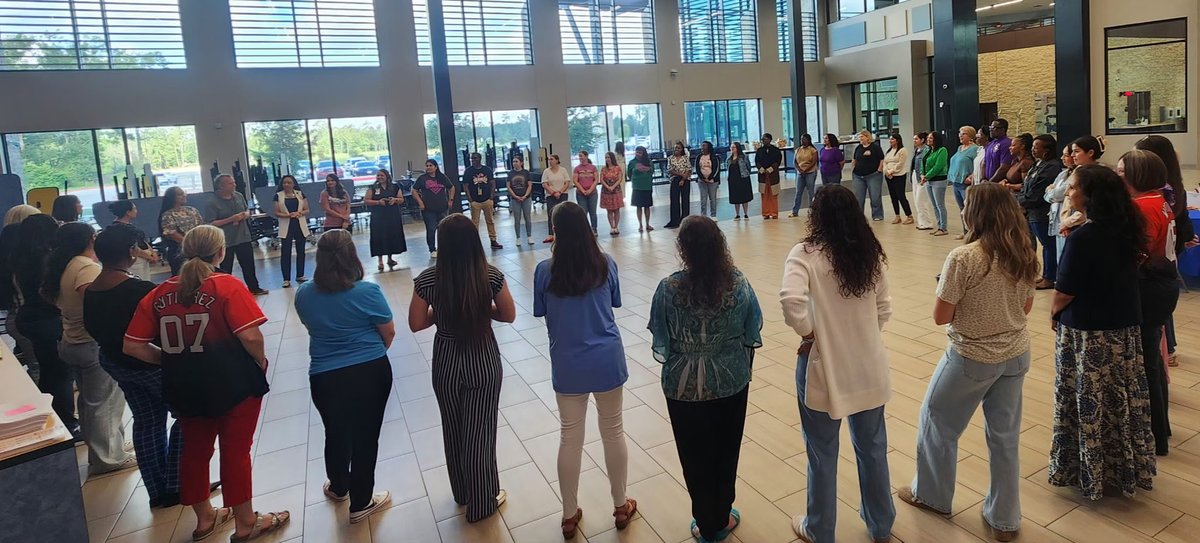 HumbleISD_CBS's tweet photo. Before they rest, they invest. 💙 Our Humble ISD school counselors are sharpening their skills, deepening their craft, and making sure they show up even stronger for every student next school year. ✨
This is what dedication looks like and we couldn't be more proud!!!
#HumbleISD https://t.co/PGxnABgRcE
