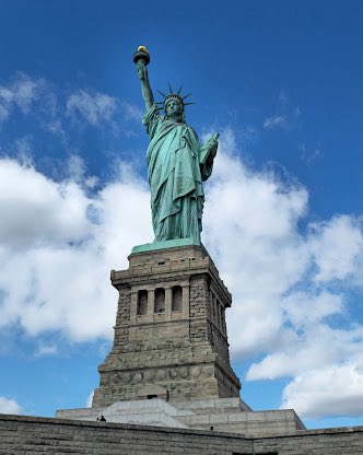Survivalon's tweet photo. Hopefully enough people will forward this and others will post their own experiences only American citizens will be allowed to vote.
 https://t.co/6K2DwGzNjY https://t.co/mioTePMUQ8