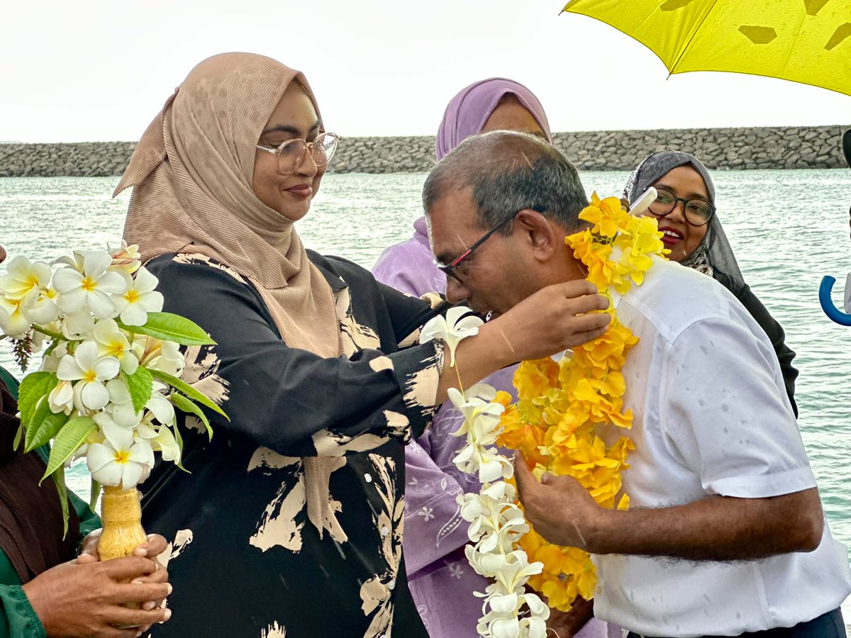 MDPSupportersMV's tweet photo. މަނަދޫ އަންނި ނަގައި ނޫނު އަތޮޅުގެ ބޮޑު މެޖޯރިޓީއެއް ނެގުމާ ދިމާއަށް. 🔥💛
#VoteAnni
#VoteMDP https://t.co/ExC1sB2NB5