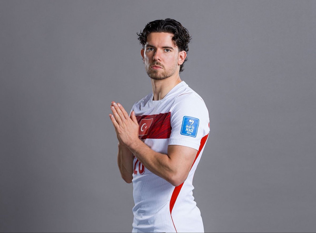 HQpcrt's tweet photo. Ferdi Kadıoğlu #FIFAWorldCup https://t.co/M7Yd0OdbKZ