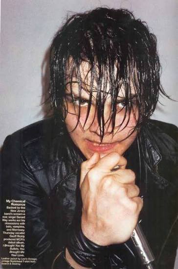 le 击 VIU O MCR tweet media