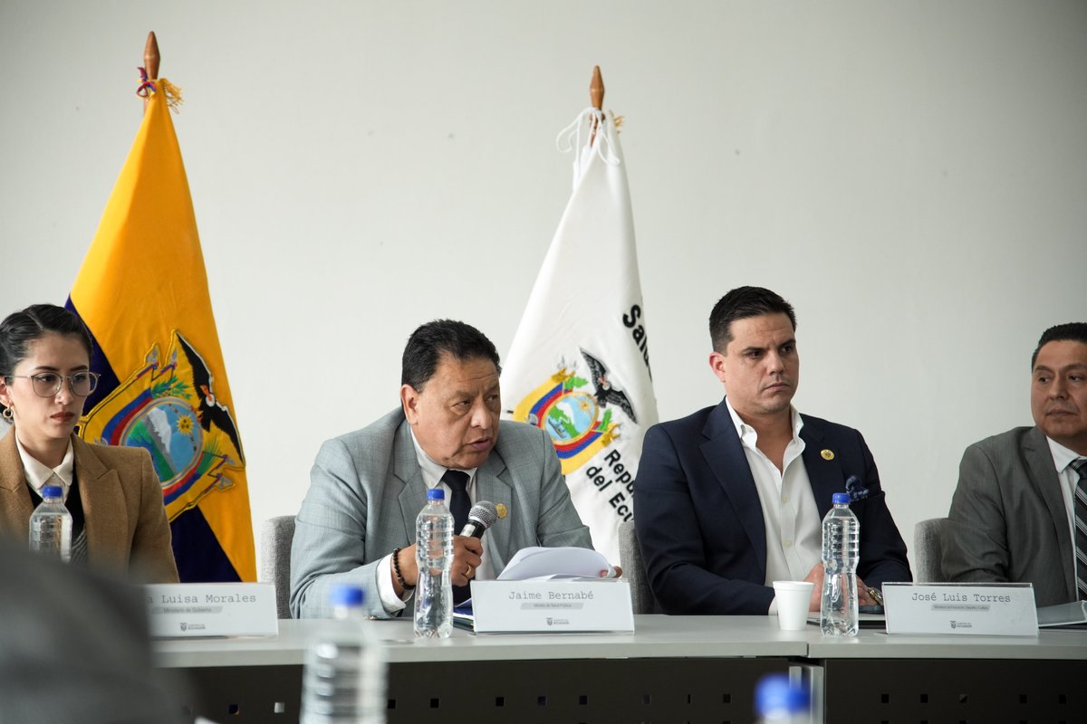 JaimeOBernabe's tweet photo. Primera Sesión Ordinaria 2026 del Comité Interinstitucional de Prevención Integral del Fenómeno Socioeconómico de las Drogas marca el inicio de un trabajo articulado para fortalecer políticas públicas basadas en evidencia científica.

A través de la coordinación entre instituciones, impulsamos acciones de prevención, regulación y control que permitan proteger la salud, el bienestar y el futuro de la población.

#ElNuevoEcuador 
#MSPQueProtege 
#PrevenciónEsCuidar