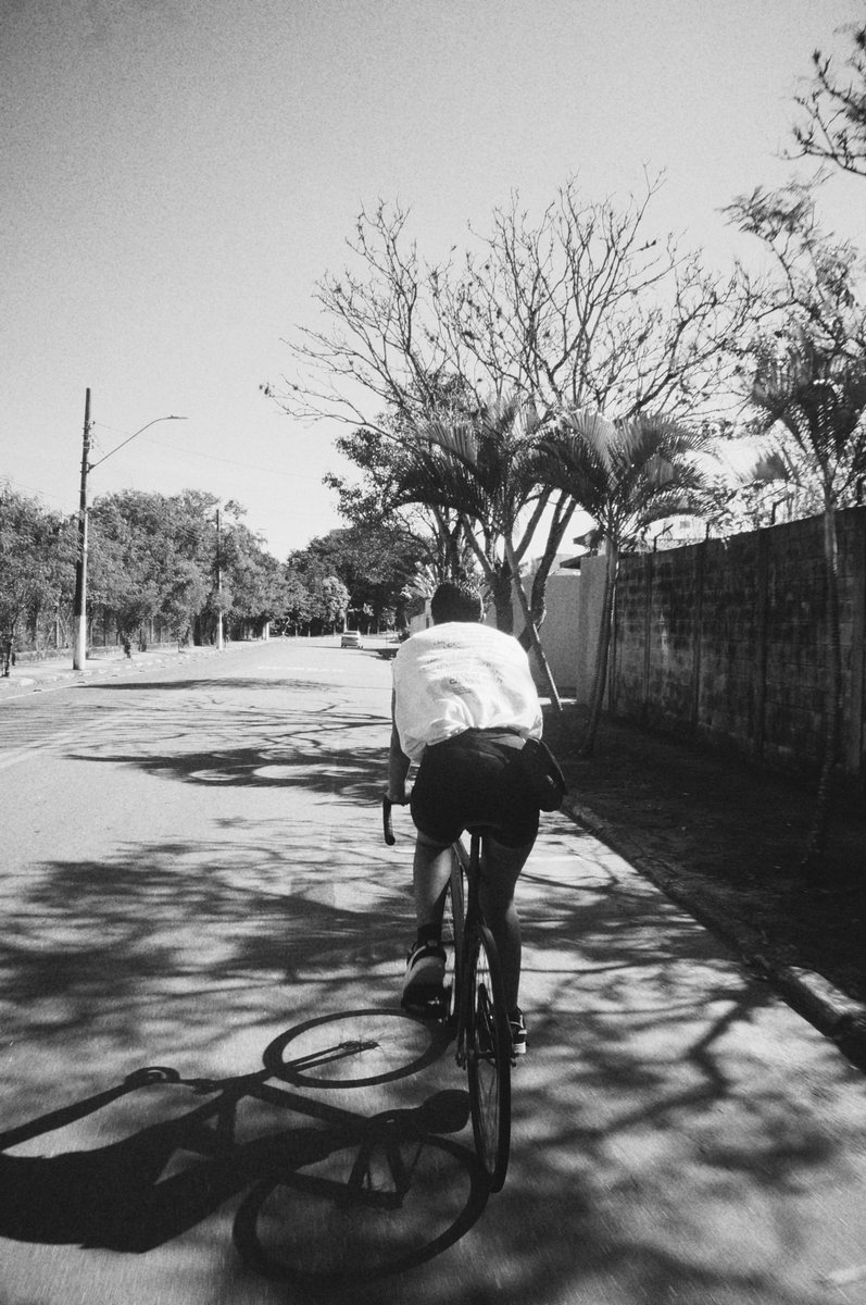 bicicletafixa's tweet photo. sem freios https://t.co/vye9Jlc3vO