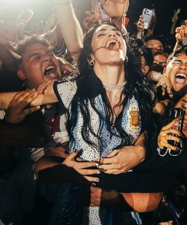 Comunicar_Ar's tweet photo. ♥ LALI juntó 4.000 kg de alimentos no perecederos en sus 2 shows en el Monumental. https://t.co/oSeZ5Bzw5L