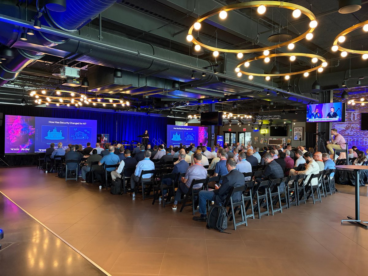 wwt_inc's tweet photo. Great day at Ai day Nashville! 🤠⚽

We brought together business and tech leaders to explore how to move #AI from ambition to execution.

Thanks to everyone who joined!

🔗: https://t.co/aa2aDsY2R6 https://t.co/Es8hUiH4jx