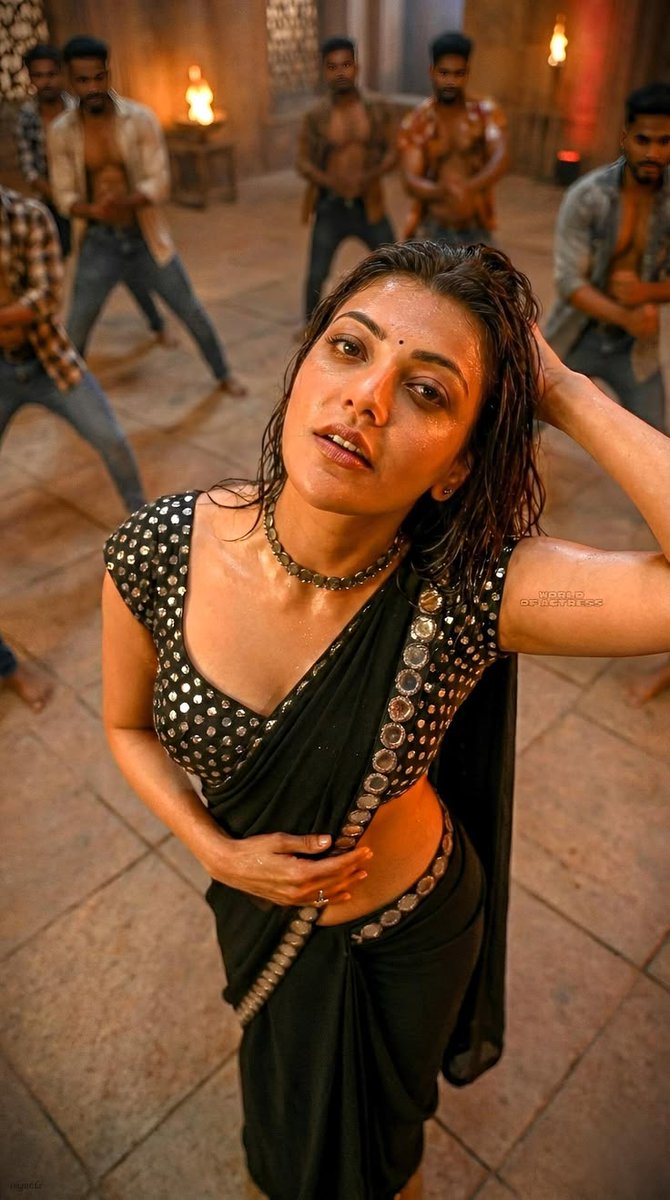 TActress9689's tweet photo. "Some looks don't need a filter—just admiration. 🖤✨"
#KajalAggarwal #BlackSaree #WallpaperMaterial #SareeGoals #IndianBeauty #XPost
@FACE_CARD_99 @unknownguyitis https://t.co/ztlj4tPXBE