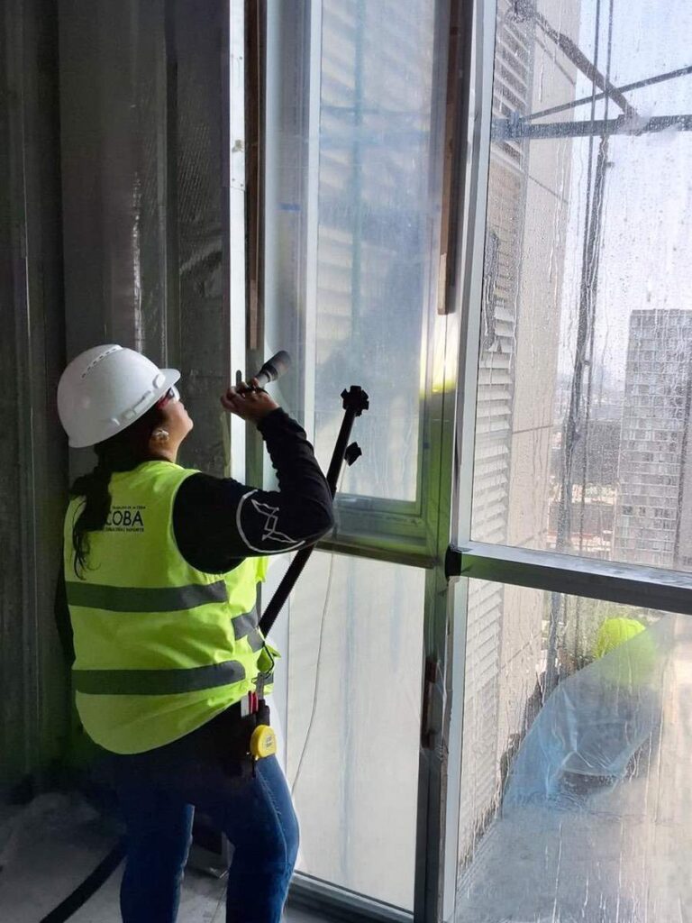 Amevec's tweet photo. “Las pruebas de estanqueidad al agua: una herramienta clave para la calidad en ventanas y fachadas”
Durante muchos años, en mercados como Estados Unidos, las pruebas de estanqueidad al agua y al...

👉 Lee el artículo completo
🔗 https://t.co/l0U8JG9x1B

🤝 Colaboración: Imcoba https://t.co/CJfRf33e8E