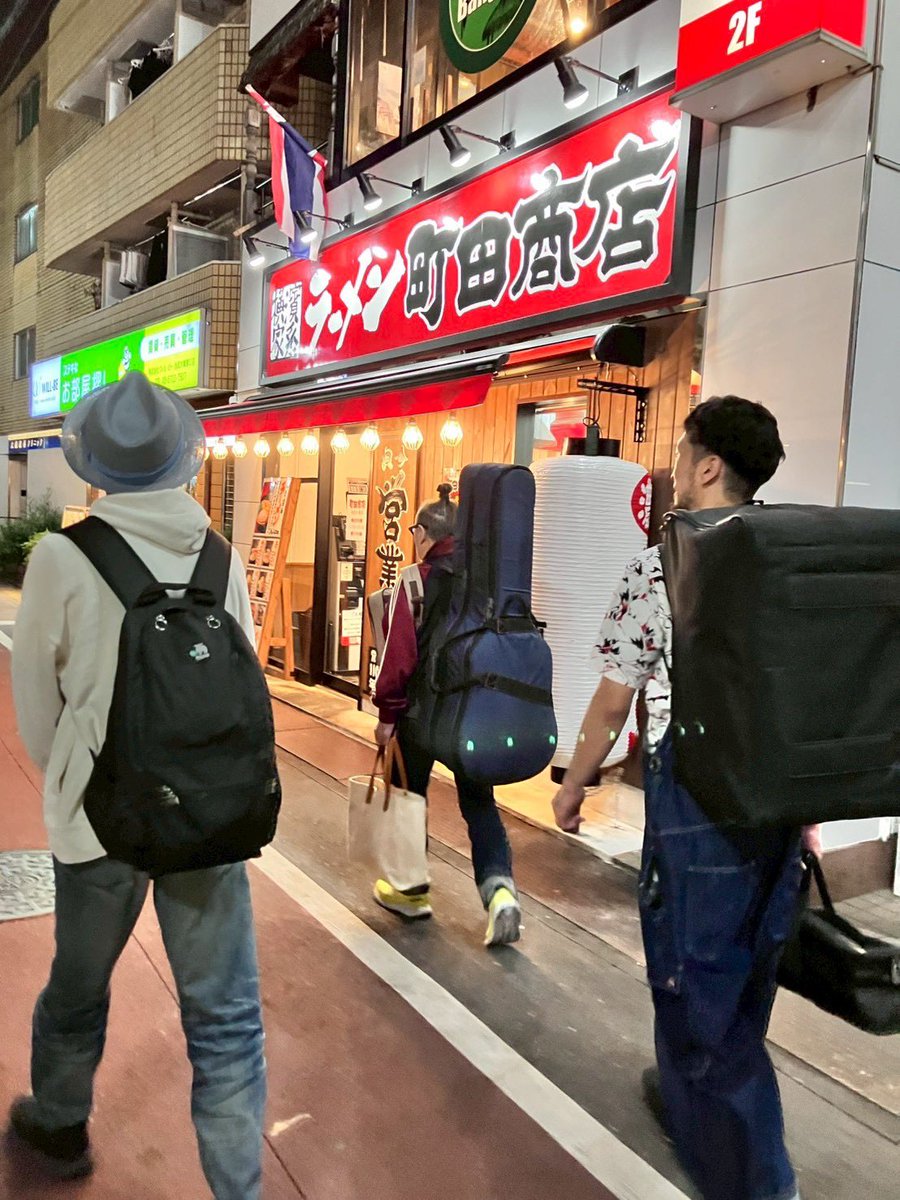 sunachov's tweet photo. アコたん@chad池尻大橋
無事大成功！
ご来場ありがとうございます。
めちゃくちゃ楽しかった。
音楽って楽しいなぁ😃

次回のチャドは9月🕵️

#chad池尻大橋 
#アコたん 
#東京アコースティック探偵 https://t.co/FKIElh7nyt