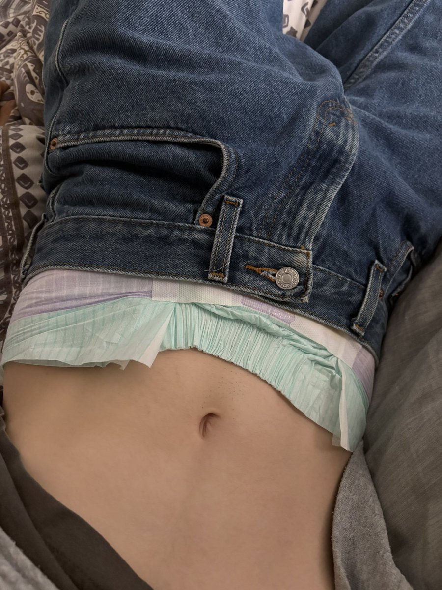 michaelthedl's tweet photo. Little bro doing little bro things 

#diaperboy #abdl #diapers #dl #gayabdl #littlebro #gay https://t.co/XdPfIqnYHq