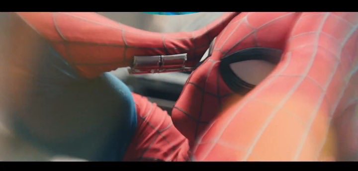 nacaomarvete616's tweet photo. 🚨 CABEÇAS VÃO ROLAR!

Uma versão inacabada de HOMEM-ARANHA: UM NOVO DIA está sendo comercializada.

Não é só teaser e trailer. Apenas estão tentando vender o filme inteiro!!! https://t.co/7jDUH6g3cn