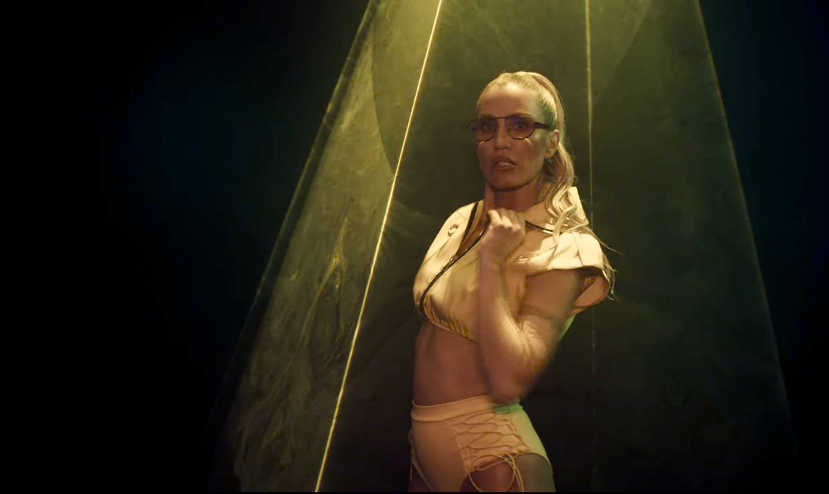 PopLoop_'s tweet photo. Willa Ford presenta el video para “Flex”, uno de los temas más destacados de su nuevo álbum “Amanda”.

➡️ https://t.co/2bmVSMQVZs https://t.co/aucfLSNIlp