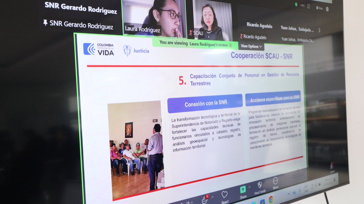 Supernotariado's tweet photo. #SNRContigo | Nos reunimos con la Universidad Agrícola del Sur de China (SCAU) para fortalecer la seguridad jurídica y modernizar la gestión del territorio en Colombia. 🇨🇴
La SNR avanza en la cooperación estratégica de las siete líneas de trabajo orientadas a integrar tecnología, innovación y conocimiento internacional en los procesos de catastro, registro y gobernanza territorial.
Porque proteger los derechos de propiedad de las personas exige una institución que aprende y se transforma.