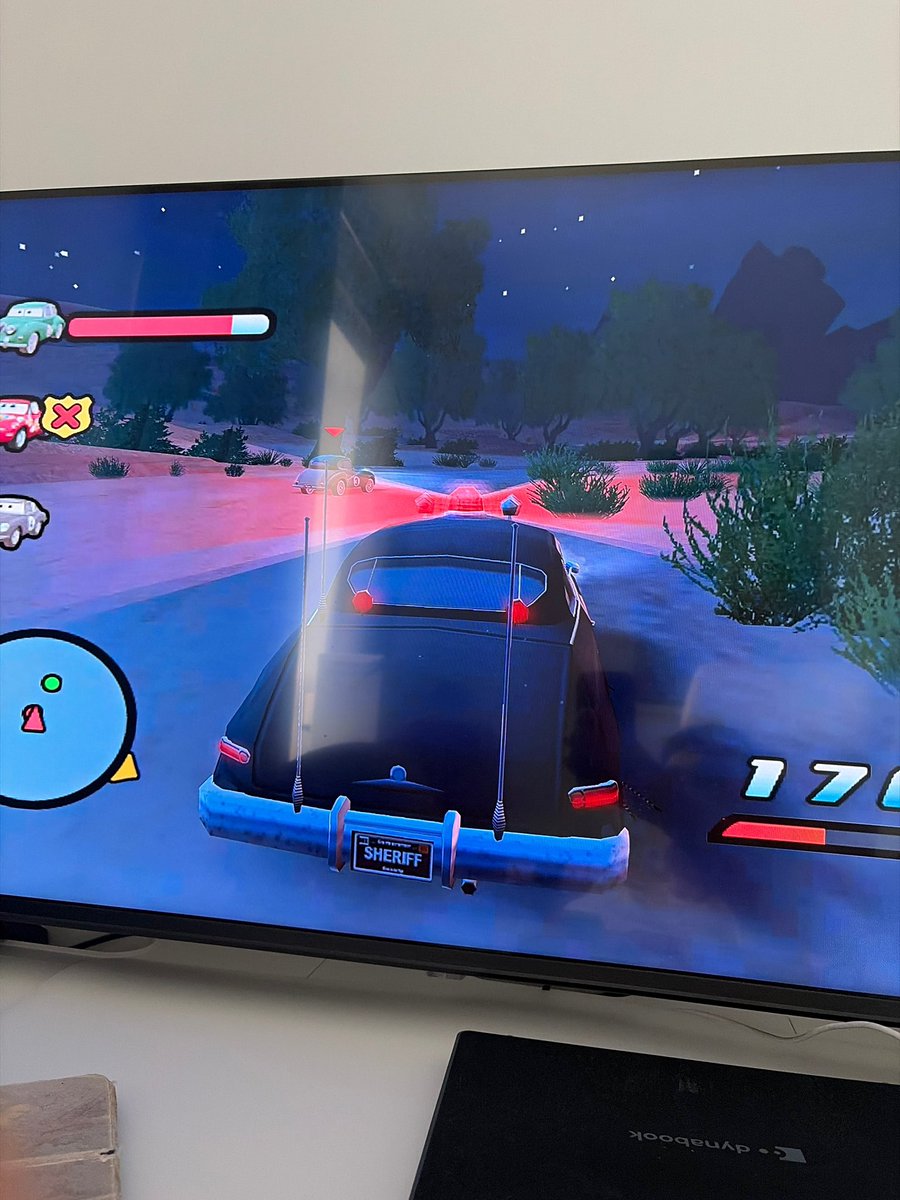 erionmuja2010's tweet photo. @Cars2WWS Can you guys make sheifffs siren from the left image to the right image because on the left image I don’t like how the siren is on and please add the interstate 40 for the road hazards because that’s where they belong 🙏 https://t.co/0mfB7s8G9W