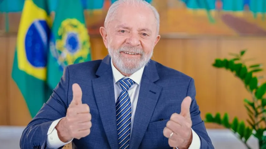 rettyfe0's tweet photo. E tem mais. Dezenas, centenas de motivos para não se concentrar estratégicamente aqui, mas sim apenas tático.

O critério-mãe é um só: o país é EMERGENTE. Exótico. Tá no nome. Quem só opera aqui não tem  síndrome de brasileiro, preguiça de abrir conta lá fora (leva segundos) e internacionalizar parte do resultado.

O mundo é grande. Sua carteira não precisa caber no IBOV. 🌎