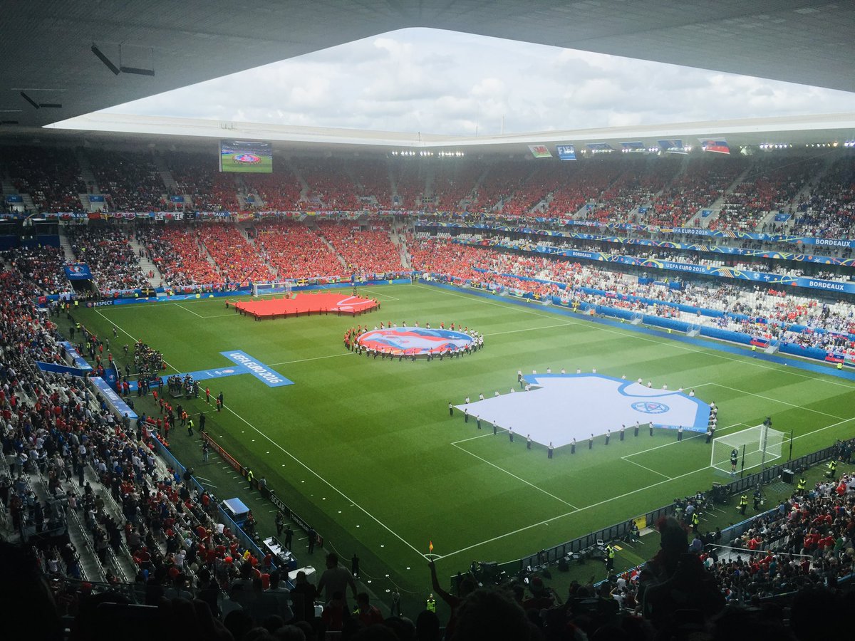 Afoleyjones's tweet photo. 10 years ago, we had the time of our lives #Cymru #Euros16 https://t.co/6ohbjlgOmI