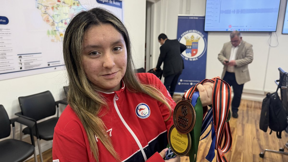 corenuble's tweet photo. La Comisión de Desarrollo Social, presidida por Iter Stuardo, dio el VB para que nuestra tremenda tenimesista paralímpica, la chillaneja Florencia Pérez, compita en los mundiales de Tailandia 2026 y Los Ángeles 2028. ✈️🏓
Con solo 16 años, sigue haciendo historia. https://t.co/wJzELbgjM9