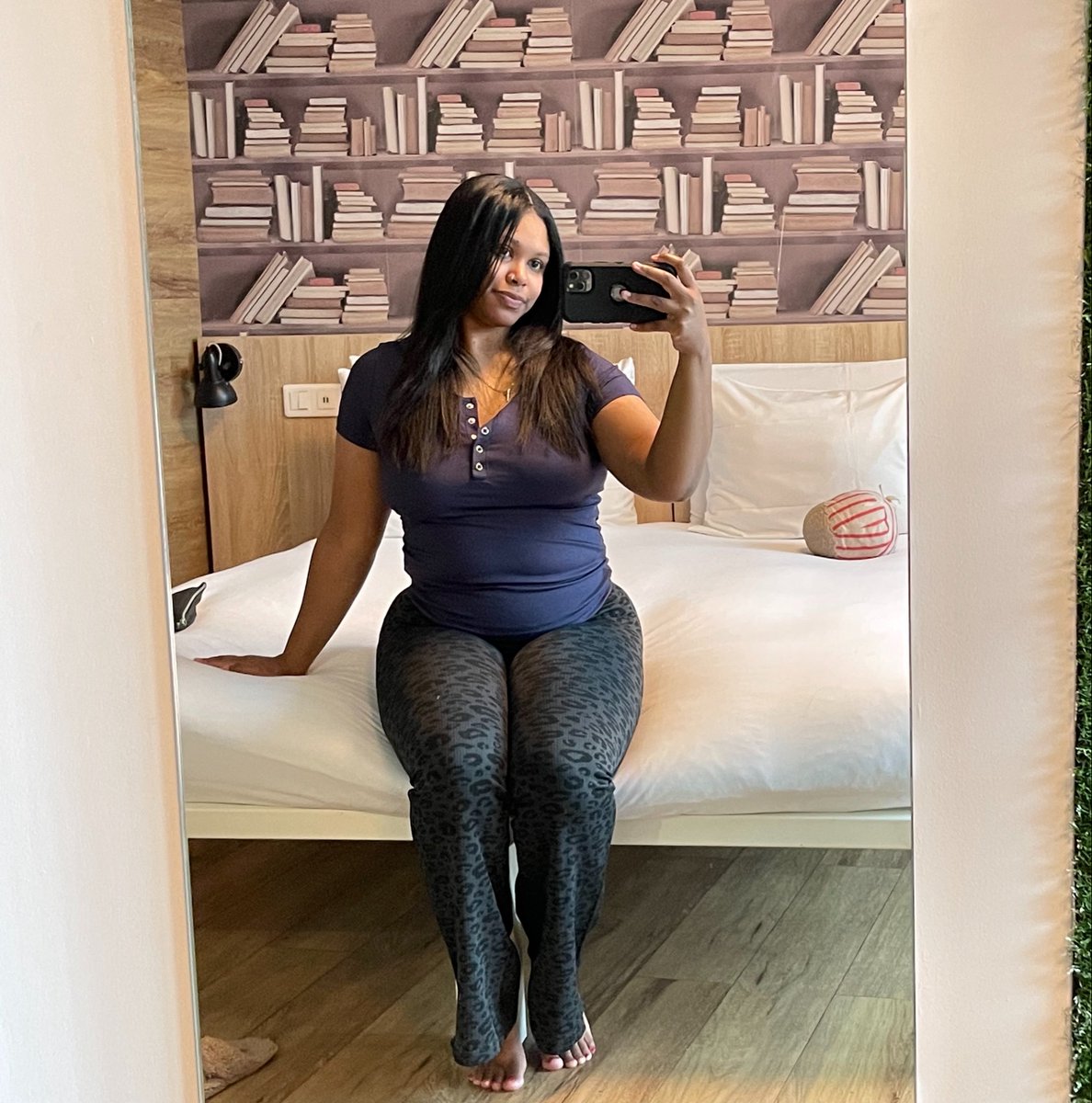 JensenLais's tweet photo. Can someone attractive pretend like they’re interested in me for a week or so then ghost me? I need to Pavlov myself into remembering why love is a bad idea right now. https://t.co/uuCkN2ZFnk
