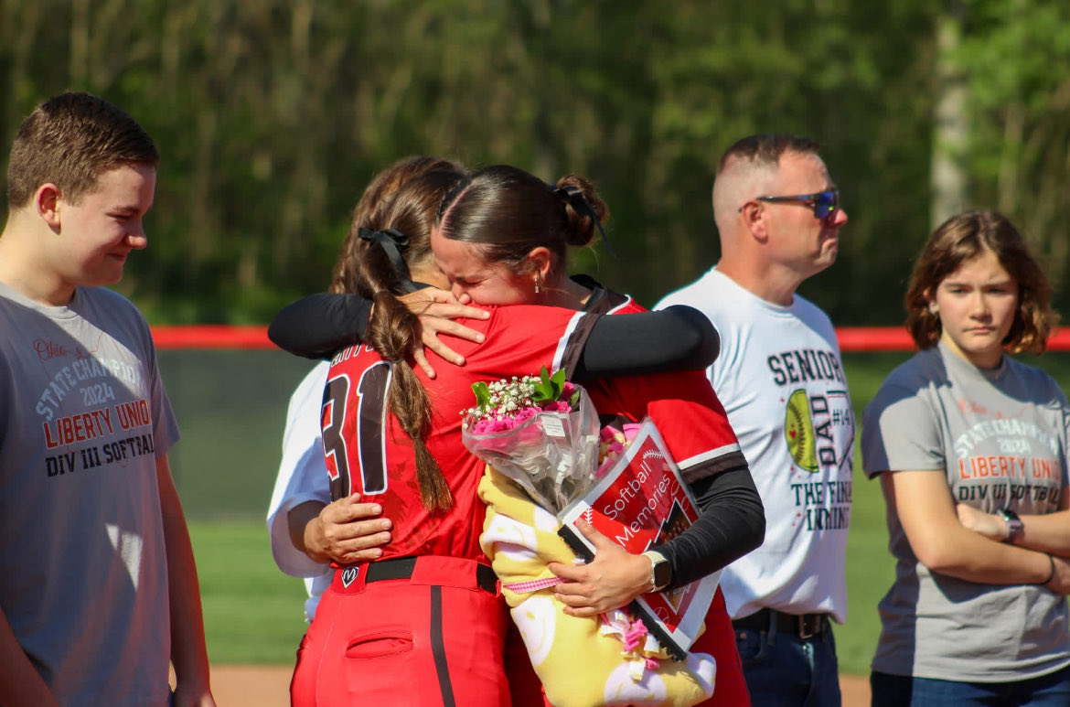 IzzieShultz's tweet photo. Freshman year is in the wraps! I couldn’t imagine a better team and I am so grateful for all of the opportunities I had. We finished state runner ups and I couldn’t be more proud. Loved playing with my big sis @SuzieShultz! Off to year 2! https://t.co/veSIWQOcJb