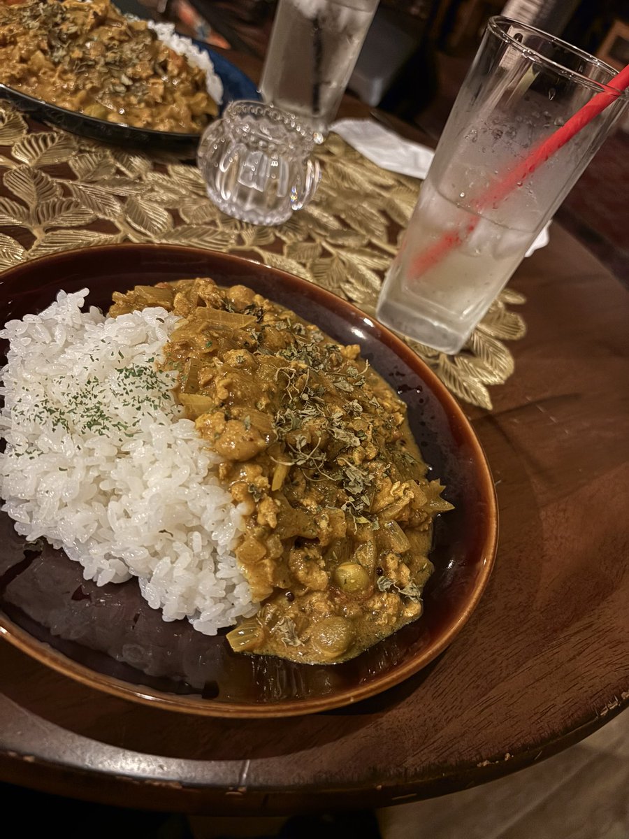 negima_deppa's tweet photo. Bar FAMILYありがとうございました🙌
久々ソロ、しっとりお届けしました！
楽しかった！！
カレーもラタトゥイユも美味しかった😋 https://t.co/y0zoozT9Ch