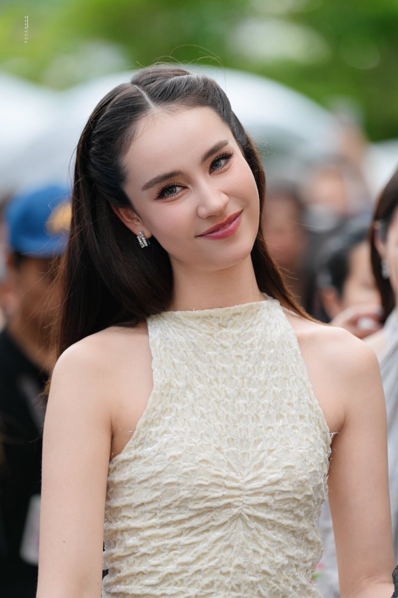 rushhour39's tweet photo. ตาแป๋ว ยิ้มหวาน

GINNY JAYNA AFair ICONSIAM
#GinJayXAFairAtICONSIAM
#aangelinaass https://t.co/pkfaZDMGBC