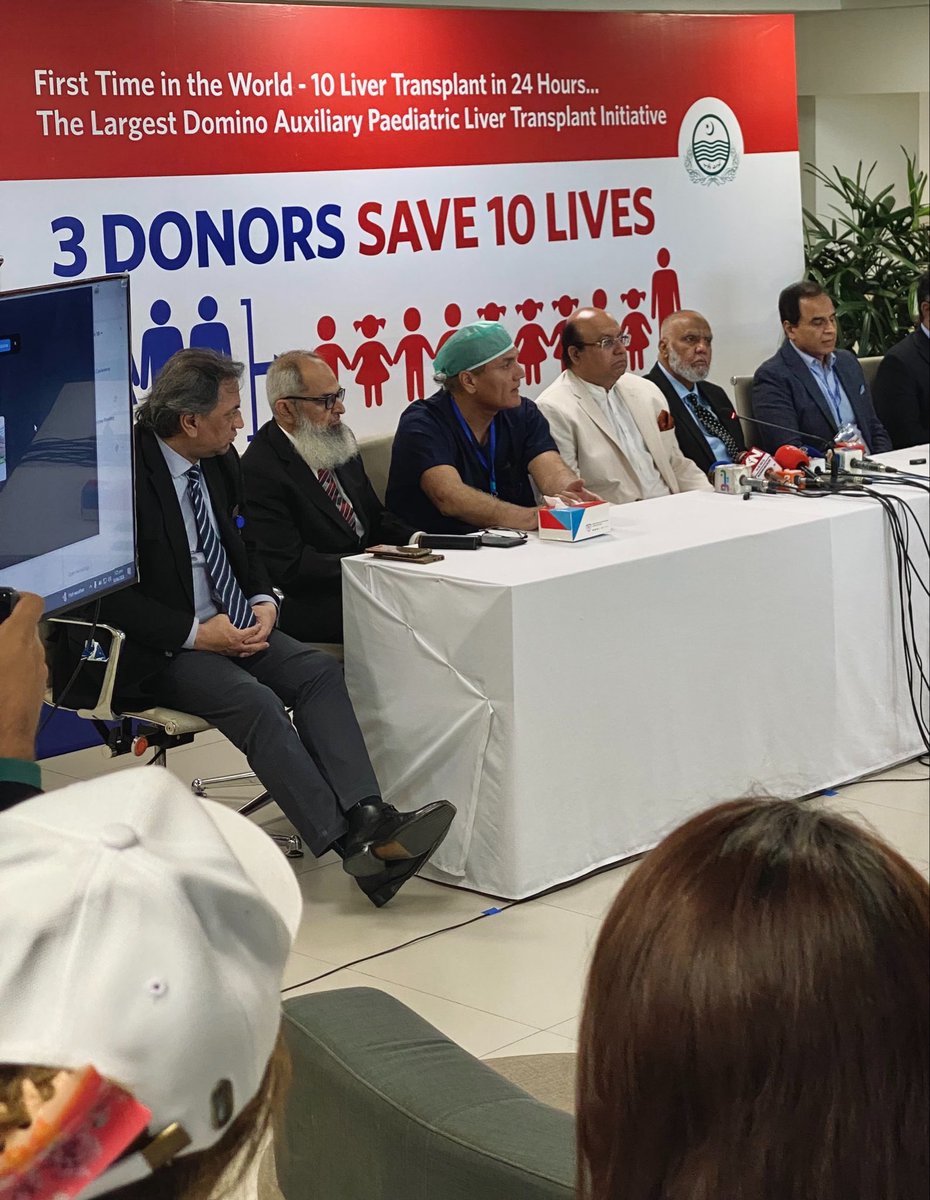 umerwiseman's tweet photo. Didn’t know much about domino liver transplants until today’s seminar. Hearing about 10 kids getting a shot at a normal life because of it was honestly incredible. https://t.co/Kc0q5NJPyl