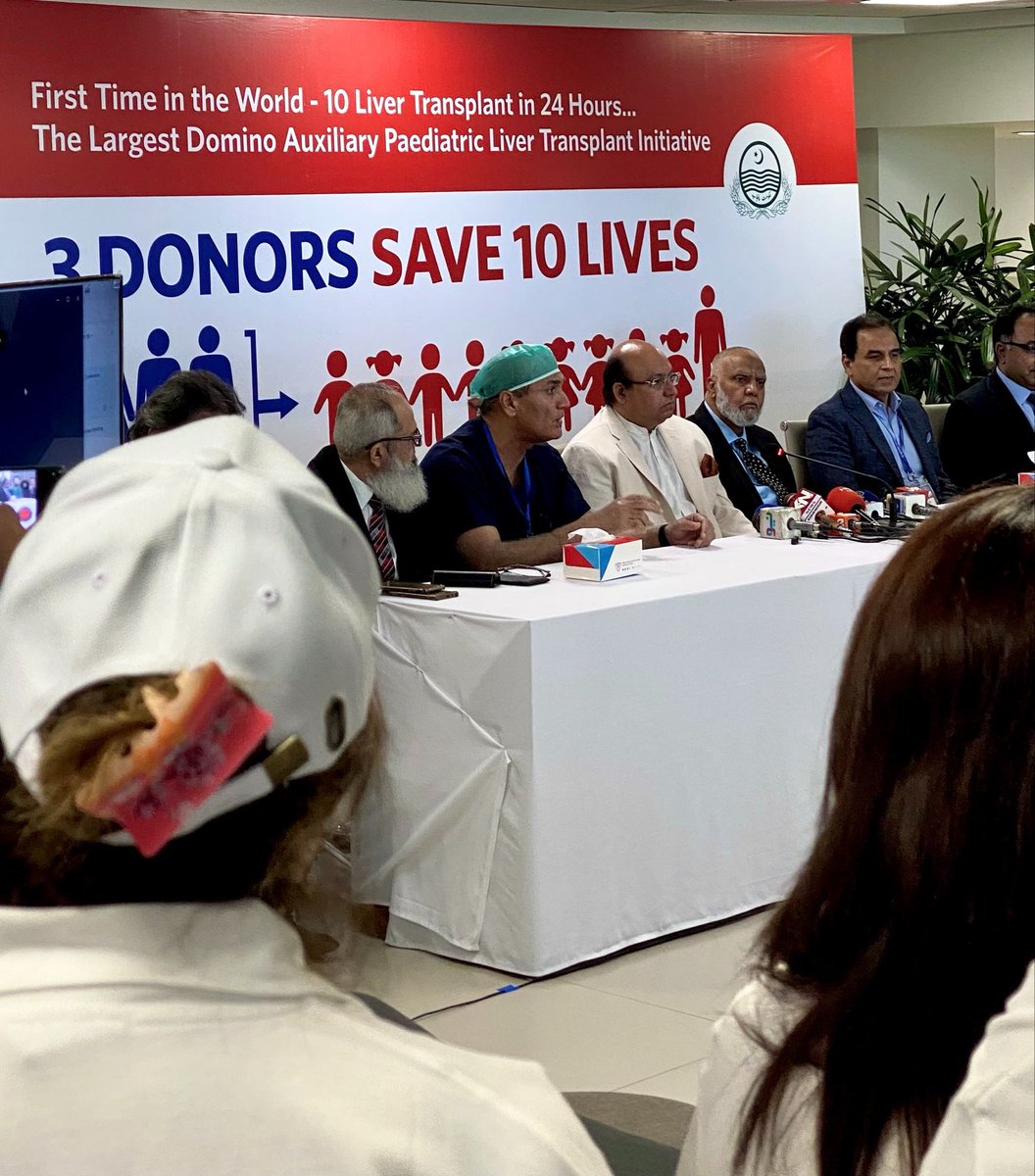 umerwiseman's tweet photo. Didn’t know much about domino liver transplants until today’s seminar. Hearing about 10 kids getting a shot at a normal life because of it was honestly incredible. https://t.co/Kc0q5NJPyl