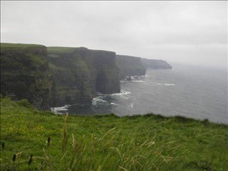 Spasticherogirl's tweet photo. My family are both descendants of the Irish &amp; Scottish

We’ve proudly served our country (USA) in all foreign &amp; domestic wars

I’m thankful I’ve been fortunate enough to see the beauty of Scotland &amp; Ireland myself 

God bless them all 
Mom in Scotland:            Ireland: https://t.co/tdJOANDn3m