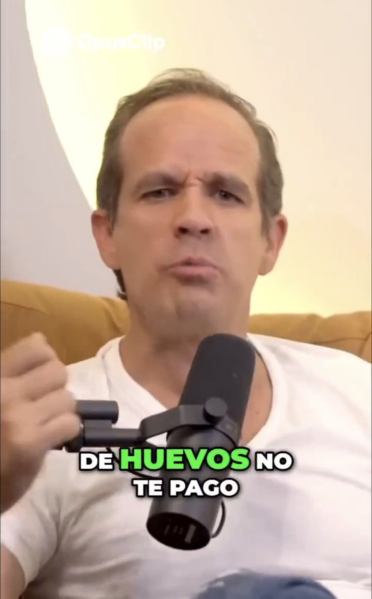 icee_sr's tweet photo. @richieofarrill_ Morena después de ver la cagada que hizo Julieta https://t.co/QJlEWKuDRK