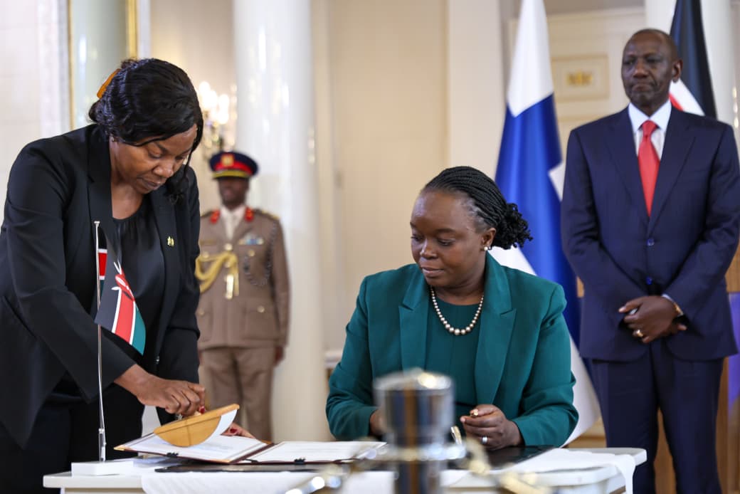 DeboraBarasa's tweet photo. Kenya and Finland have taken another significant step in strengthening bilateral relations through the signing of Memorandums of Understanding on cooperation in the circular economy and bioeconomy, climate change, education, digitisation, and innovation. These agreements strengthen scientific collaboration, deepen knowledge exchange, and promote innovation-driven partnerships that advance sustainable development and shared environmental prosperity.
I, together with other senior government officials, accompanied H.E. President William Ruto on a two-day State Visit to Finland, where the Government of Kenya and the Government of Finland held high-level engagements on matters such as climate action. During the visit, Ministry of Environment, Climate Change and Forestry of Kenya and the Ministry of the Environment of Finland signed a Memorandum of Understanding to enhance cooperation in circular economy, economy, and climate change. This partnership reflects a shared commitment to environmental sustainability and innovative solutions to environmental challenges for present and future generations

@WilliamsRuto
@MusaliaMudavadi
@HonWetangula
@Environment_Ke
@EnviClimateC_Ke
@Forestry__Kenya
@honkabogo
@alexstubb
@Climate_Action_
@UN