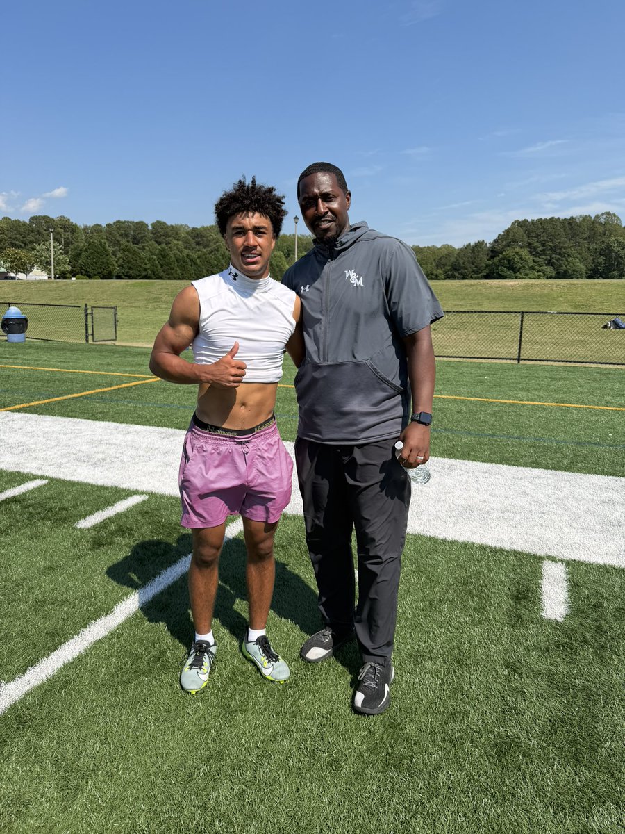 TommySanker's tweet photo. Had an amazing camp this past weekend down at William and Mary @WMTribeFootball. Wanted to thank all the coaches for their time, and hope to continue this relationship.
@CoachMikeLondon @CoachDowl @kjarrell5 @DillonBryant_ https://t.co/BNrqHNHLjM
