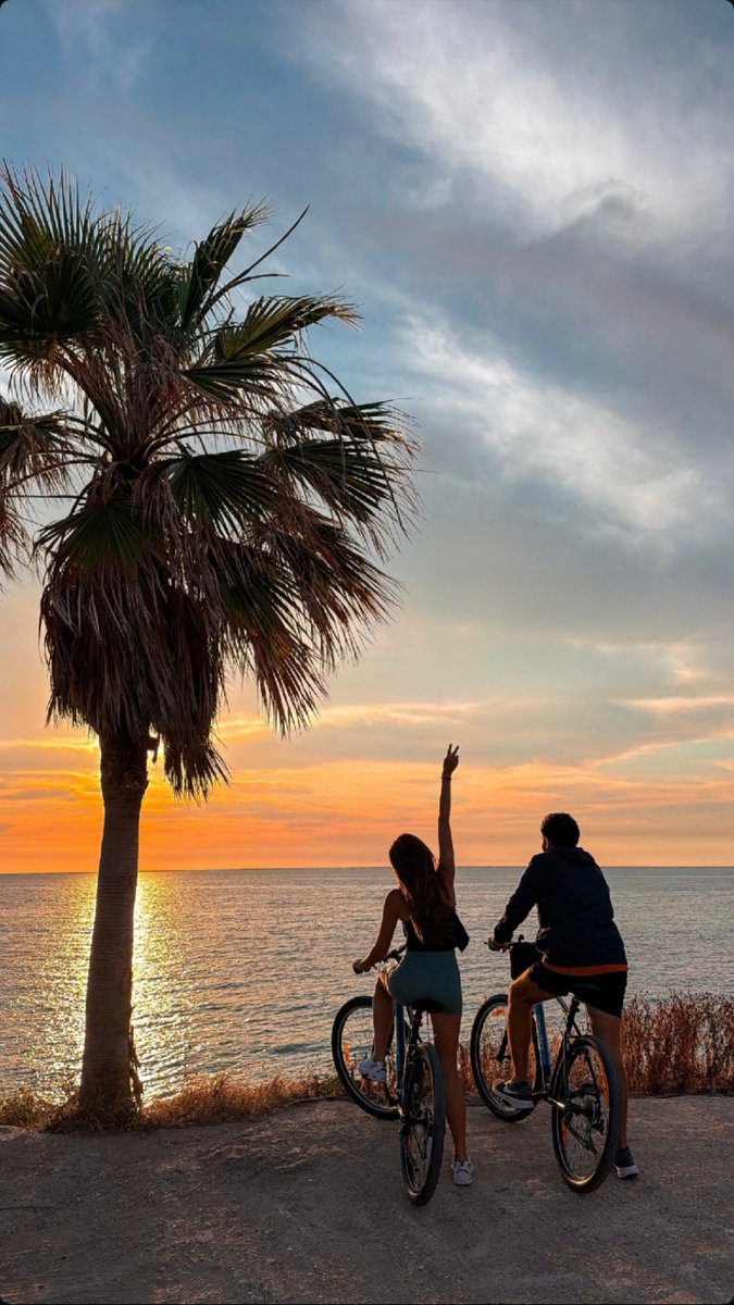 Stef_Ajaltouny's tweet photo. "Some sunsets are beautiful.
Others are unforgettable.
And then there are Batroun sunsets — where the sky turns red, the sea mirrors the colors above, and every spot feels like the best seat in town."

#Sunset 🌅
#Batroun #Lebanon 🇱🇧 https://t.co/t7eD1z3rAI