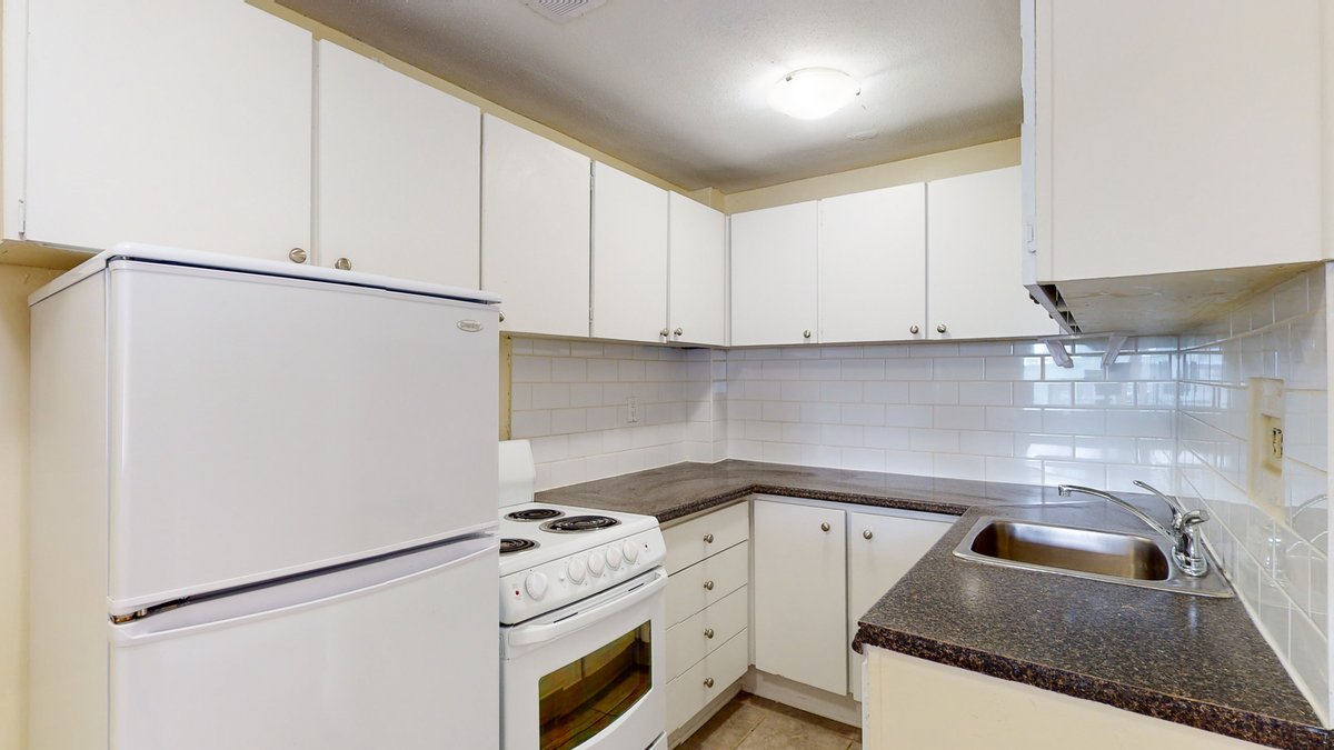 DistrictRealty_'s tweet photo. Property of the Day!!

Live in the heart of Centretown at 360 Frank St. Spacious, comfortable suites in a prime downtown location with easy access to shops, restaurants, and transit. Rental rates start at $1,699 + hydro.

#OttawaApartments #DowntownOttawa #DistrictRealty https://t.co/X2sxXcjn4K