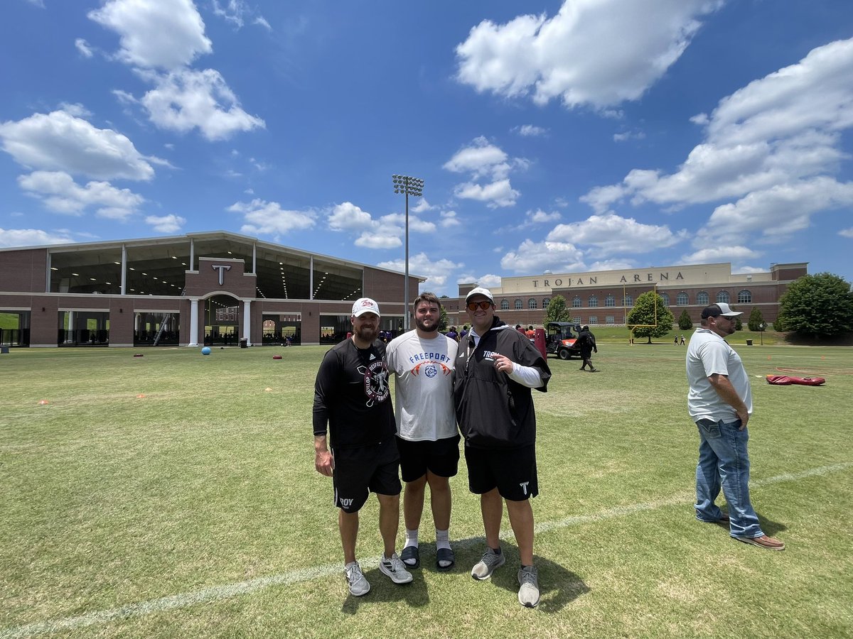 Easton Parnell 2027’ OL tweet media