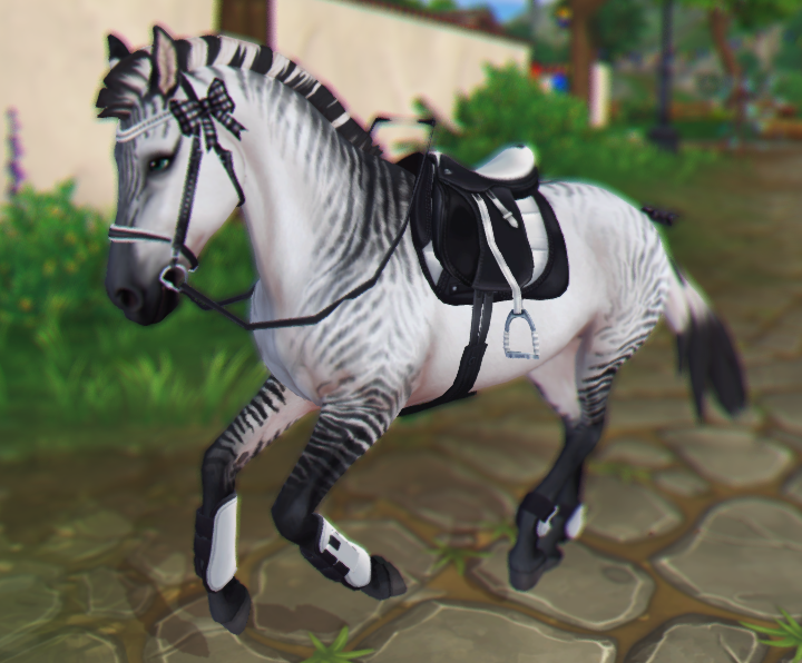 FANTASIIIIA's tweet photo. Second horse I got is Cinder! I'm absolutely in love with his colours, his magic coat not so much but GOSH the zebra one.... https://t.co/coVGlL0GRn