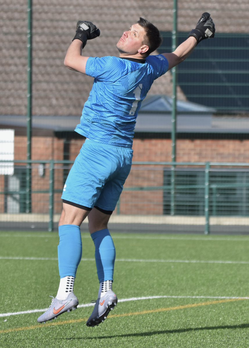 ONChenecksFC1's tweet photo. Retained ✍️

We are delighted that Ijah Augustine, Ashley Ogden, Kieron Mobbs and Dean Love are retained for the upcoming season #UpTheChens https://t.co/VFlHzxE2xs