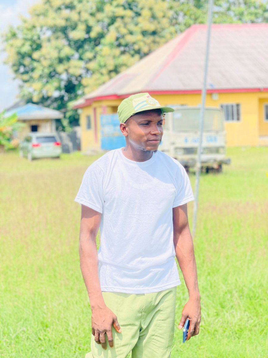 CornerKingHQ's tweet photo. CDS ended by 2pm. I left with one lesson, two business contacts, and enough gist to last till next Wednesday. NYSC is stressful, but the memories are priceless.
#DeltaCorpers #Warri #NYSCDiary #CDS https://t.co/ewvjTHV63k