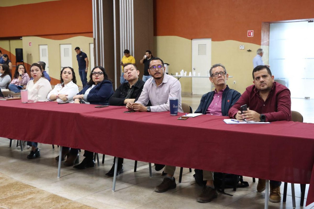 educacioncolima's tweet photo. Este órgano tiene como objetivo dar seguimiento al cumplimiento de metas, programas y acciones del sector, fortalecer la planeación, evaluación y articulación de políticas públicas en materia educativa, cultural y deportiva, apegado a los objetivos del Plan Estatal de Desarrollo. https://t.co/6D4LV6CpeU