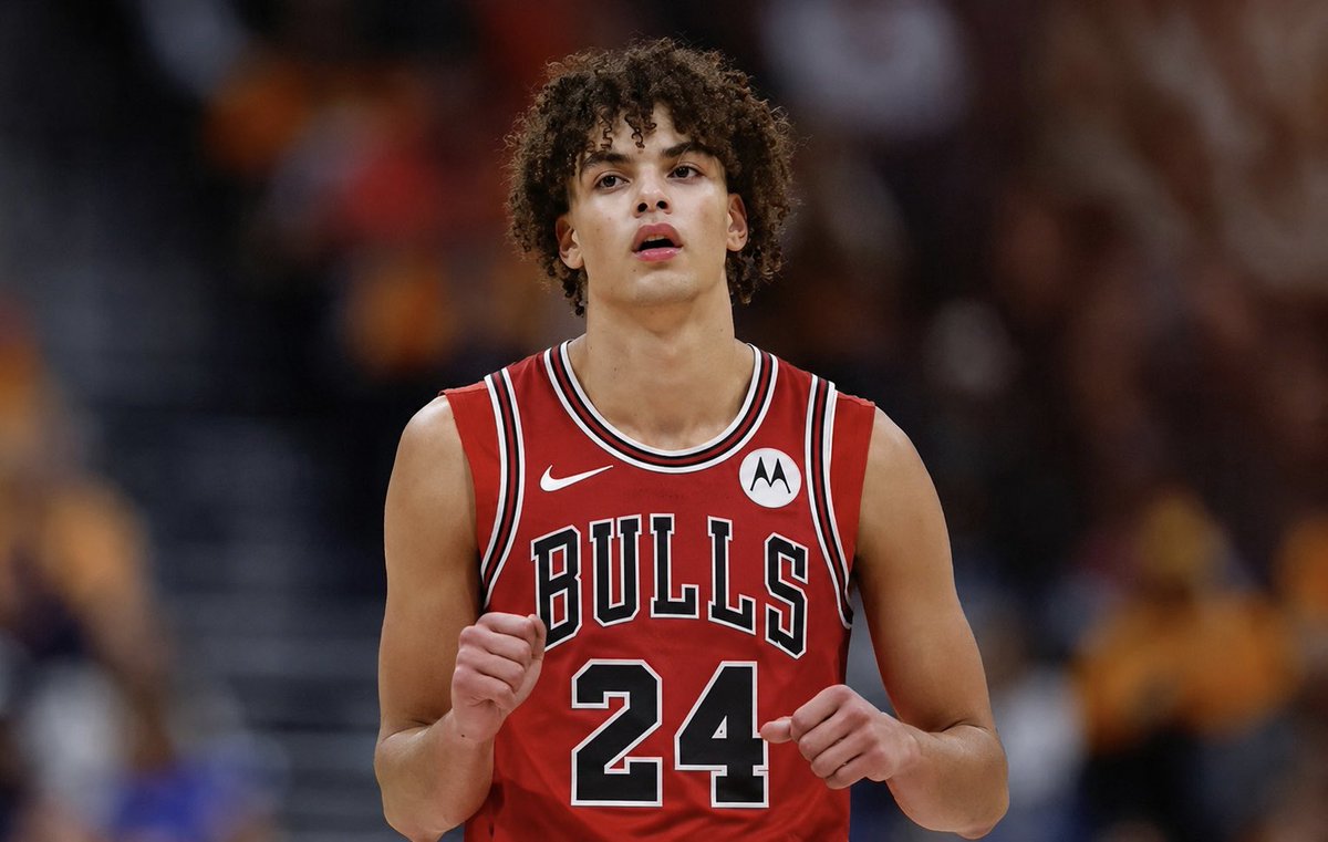 BullsMuse_'s tweet photo. The Chicago Bulls are exploring trade possibilities to acquire another top-10 pick with hopes of drafting Illinois’ Keaton Wagler.

(via @BrettSiegelNBA) https://t.co/gJur2m9gLj