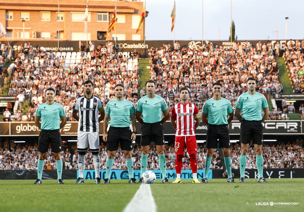 ctafiflp's tweet photo. 🇮🇨 | Representación de nuestro Comité en el Play Off de Ascenso a Primera División 

El colegiado Christian Valverde Monsalve estuvo el partido de ida del playoff de ascenso a Primera División entre el CD Castellón y la UD Almería, como árbitro asistente.

Mucha suerte 🍀 https://t.co/NVfw6yVbx3