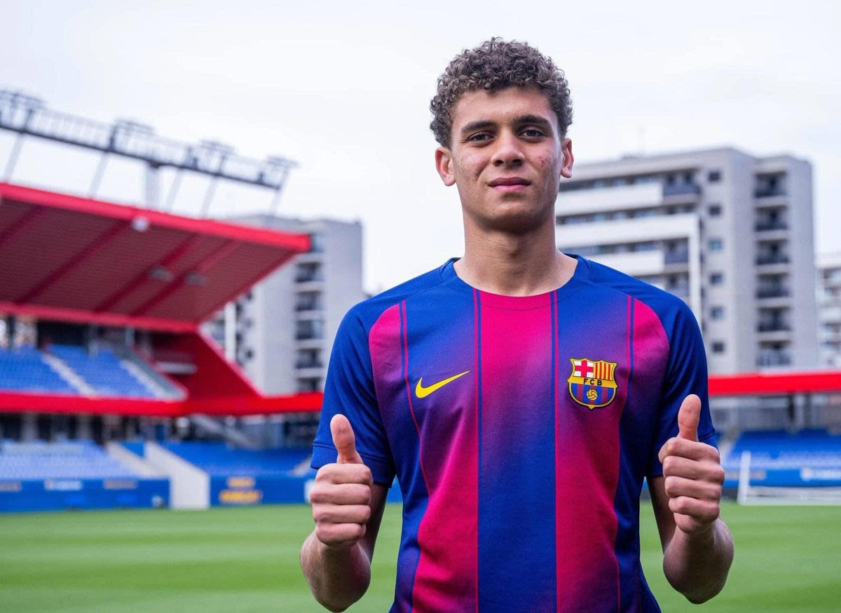 IbejohnFred's tweet photo. 🔵🔴 Barcelona have activated the buy option clause to sign Egyptian talent Hamza Abdelkarim from Al Ahly on permanent deal.

Fee: €1.5m plus add-ons.

Seen as interesting talent for the future after 6 months at the club. https://t.co/X2fYOaMvud