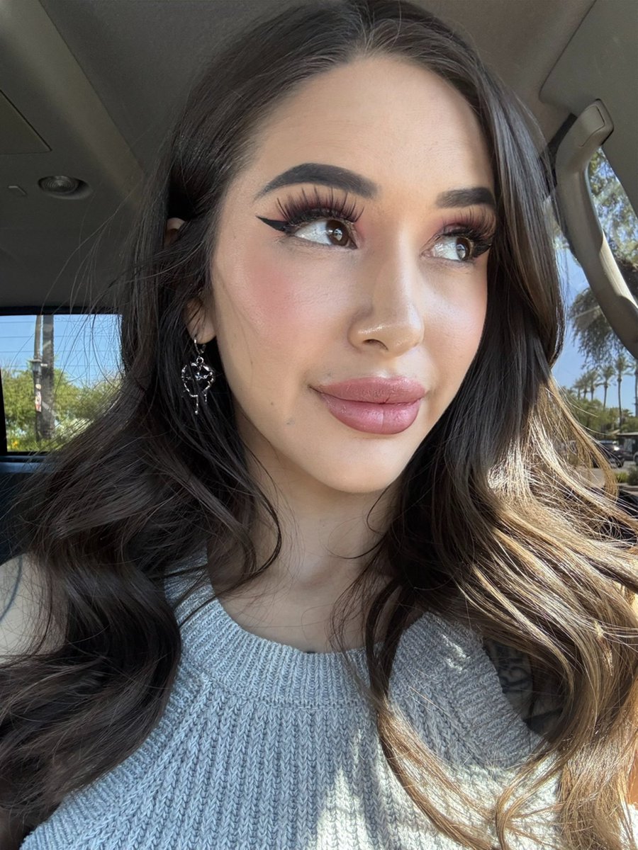 wolfieirl_'s tweet photo. Another beautiful sunny day! ☀️ where are you from? :) 

#sunny #selfie #cute https://t.co/iTJhgJ8M4T