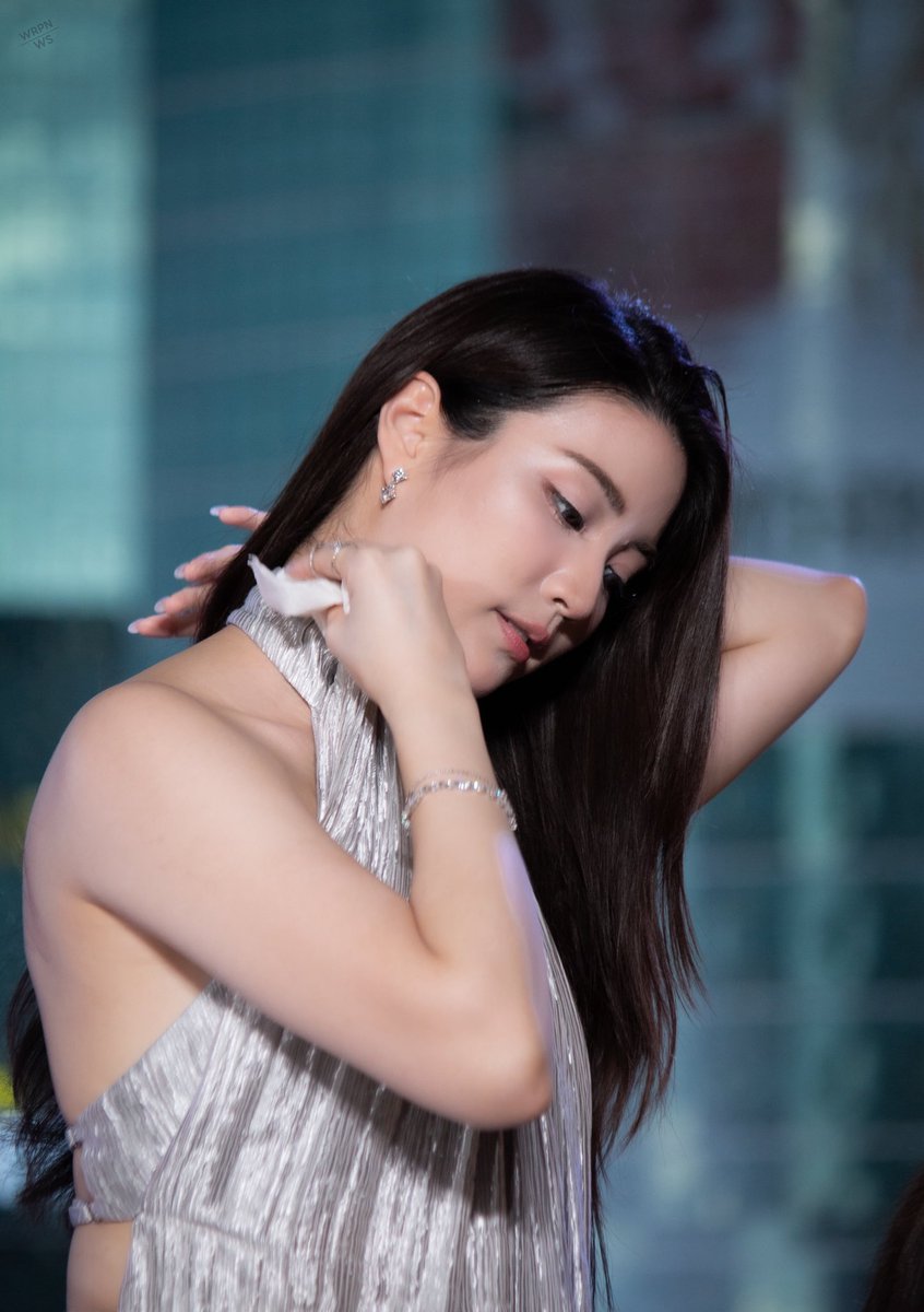 wrpn_ws's tweet photo. OMG!!! ช่วยด้วย อยู่ไม่ไหว อยู่ไม่ไหว แล้วววววว 😳🥵🫠🫠🫠🫠🫠🫠🫠🫠

GINNY JAYNA AFair ICONSIAM
#GinJayXAFairAtICONSIAM
#ginnynatnicha https://t.co/MtNENrAAcb