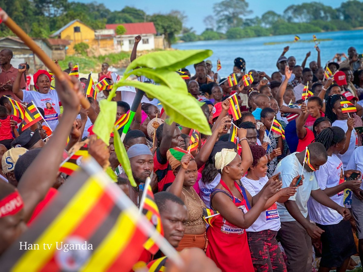 NUP_Ug's tweet photo. Post-nomination rally at Kyagalanyi landing site where throngs of enthusiastic Kalangala locals graced our campaign with vigor and energy.
#PeoplePowerOurPower https://t.co/z79S8Mz63L