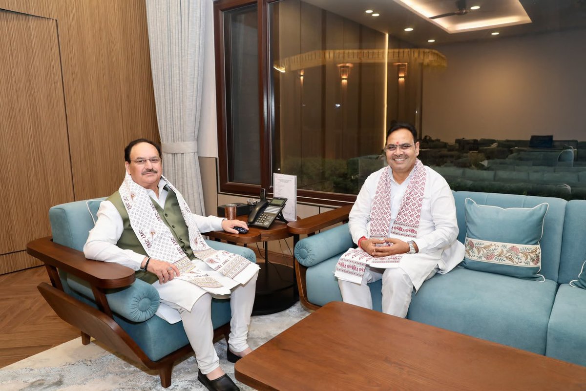 BhajanlalBjp's tweet photo. आज नई दिल्ली में केंद्रीय स्वास्थ्य, परिवार कल्याण एवं रसायन-उर्वरक मंत्री आदरणीय श्री @JPNadda जी से आत्मीय भेंट की।

इस अवसर पर प्रदेश में स्वास्थ्य सुविधाओं के विस्तार, चिकित्सा अवसंरचना के सुदृढ़ीकरण तथा किसानों को उर्वरकों की सुचारु उपलब्धता सहित विभिन्न जनहित विषयों पर सार्थक चर्चा हुई।