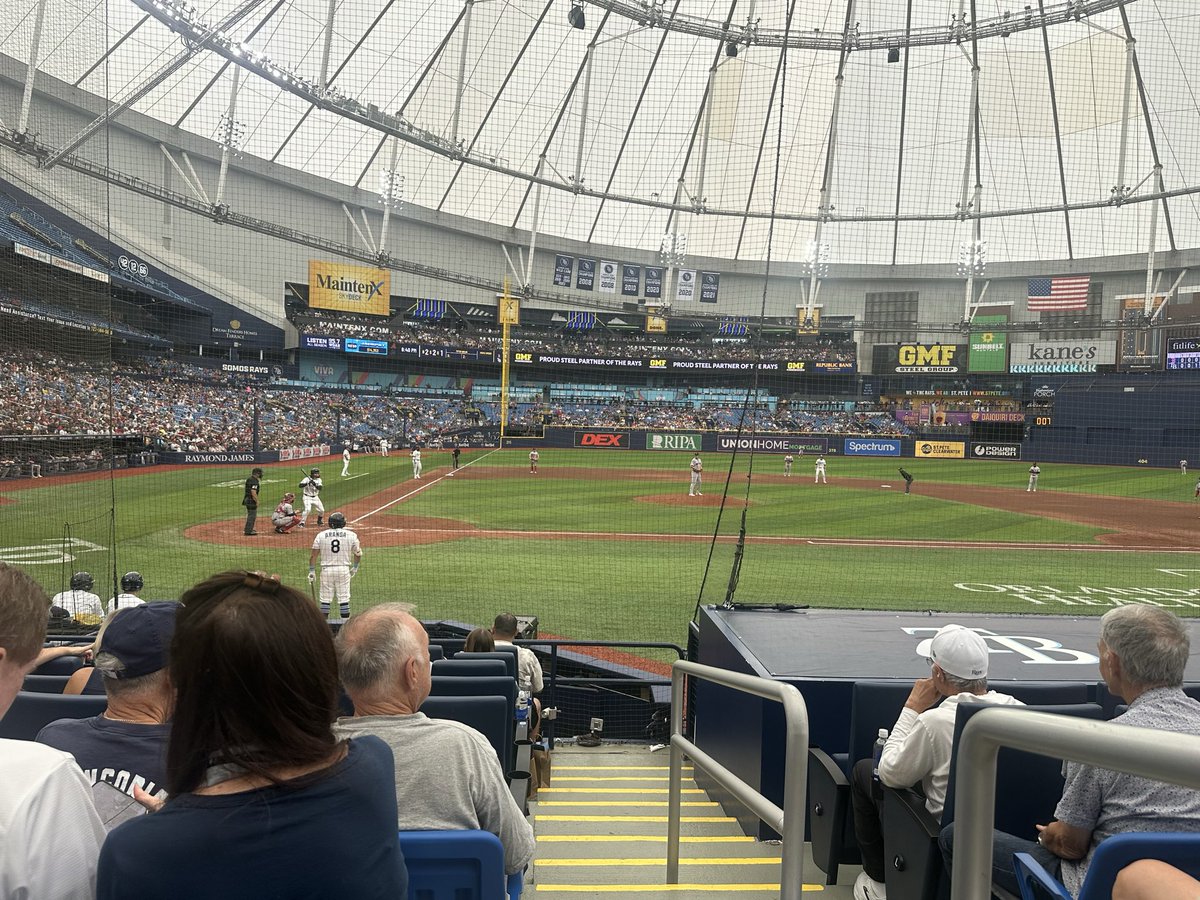 bobby_franchize's tweet photo. @Jared_Carrabis Didn’t think this was even possible, but this team is actually worse to watch in person. https://t.co/46NVGkwEV0