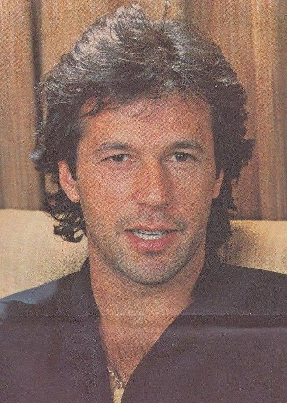 zahida_karam's tweet photo. The hope of a nation cannot be confined within walls.

#خان_ڈٹا_ہوا_قیادت_چھپی_ہوئی
@TeamiPians https://t.co/CyXQ2kgYYv